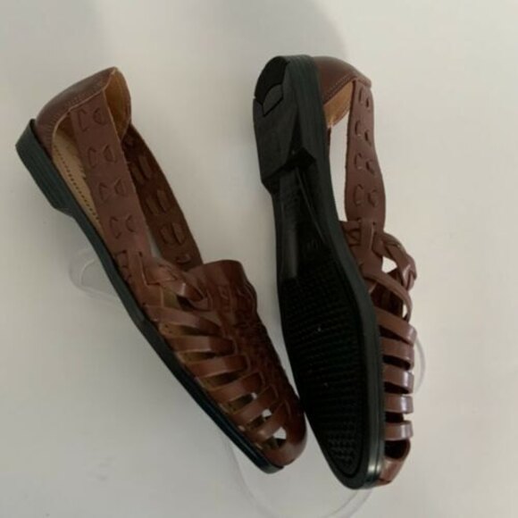 Predictions Brown Leather Woven Flats 7 Wide - Picture 5 of 10